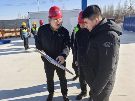 華水集團公司工會 “情系職工 冬送溫暖”慰問活動